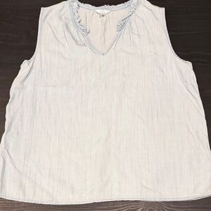Time and Tru Light Blue Chambray Sleeveless Tank Top